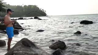 Рыбалка в Таиланде Phuket пляж Bang Tao утренние забросы и прогулка вдоль моря