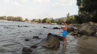 Рыбалка в Таиланде Phuket пляж Bang Tao утренние забросы и прогулка вдоль моря
