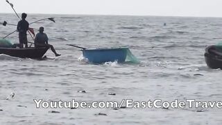 Лодка local fishermen, Mui Ne Phan Thiet Vietnam утро в порту и выход в море