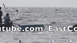 Лодка local fishermen, Mui Ne Phan Thiet Vietnam утро в порту и выход в море