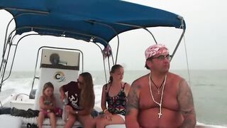 Isla Holbox дорога к острову Птиц лодка мангровые берега и захочется ли тут устроить рыбалку