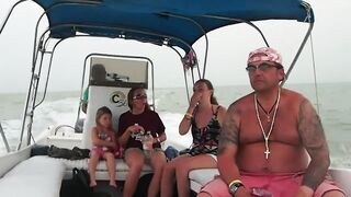 Isla Holbox дорога к острову Птиц лодка мангровые берега и захочется ли тут устроить рыбалку