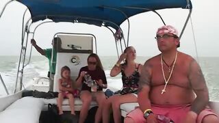 Isla Holbox дорога к острову Птиц лодка мангровые берега и захочется ли тут устроить рыбалку