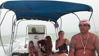 Isla Holbox дорога к острову Птиц лодка мангровые берега и захочется ли тут устроить рыбалку