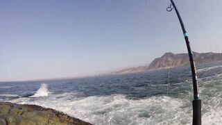 Морская рыбалка в Salalah Oman Gingiri береговой прибой и клев на Индийском океане