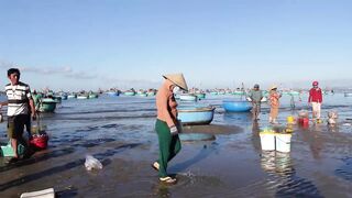 Mui Ne Fishing Village - рыбацкая деревня Phan Thiet во Вьетнаме на рассвете