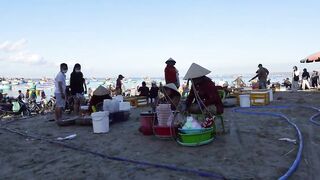 Mui Ne Fishing Village - рыбацкая деревня Phan Thiet во Вьетнаме на рассвете