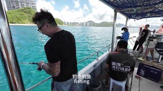 Каково это морская рыбалка в Sanya первые выезды на лодке в Южно Китайском море и живые эмоции рыбака