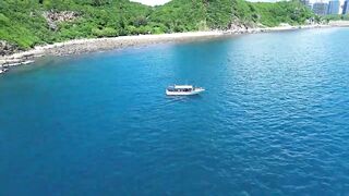 Каково это морская рыбалка в Sanya первые выезды на лодке в Южно Китайском море и живые эмоции рыбака