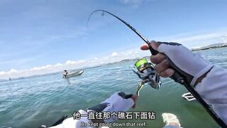 На берегу Sanya поймал рыбу фугу первая осторожная рыбалка на море и много эмоций от необычного улова