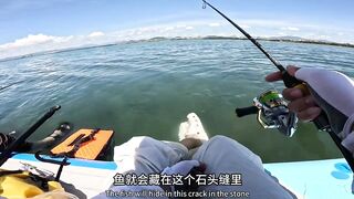 На берегу Sanya поймал рыбу фугу первая осторожная рыбалка на море и много эмоций от необычного улова