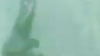 Морская рыбалка на Boracay маленькая лодка у рифа и первая серьёзная рыба в дневном выезде по волне