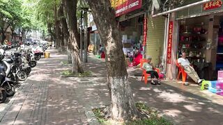 Прогулка по Sanya рынок морепродуктов на Хайнане как местные рыбаки продают свежий улов после ночной рыбалки