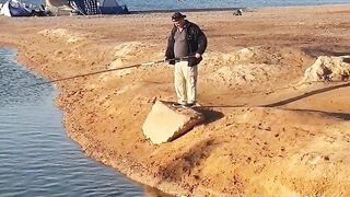 Рыбалка в Эйлате Израиль короткое видео о Красном море и клеве на берегу