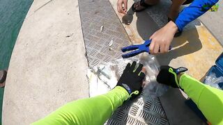 Рыбалка с пирса Hua Hin есть поклевки рыба клюет и морская прогулка удалась