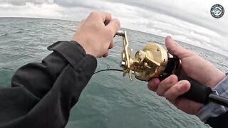 Giant trevally mayhem бесконечные поклевки на джиги и попперы во время морской рыбалки в Таиланде