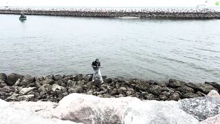 Исследуем пляж Hua Hin идем с удочкой к Khao Takiab и пробуем рыбалку по камням у храма на скале