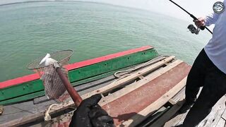 Попперы и GT на поверхности эпичная морская рыбалка у Khao Lak с PopmasterD и Barbiecuda на лонгтейле