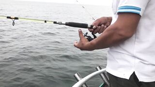 Таиланд Хуахин видео инструкция как правильно ловить рыбу в море у городского пирса