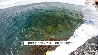 Рыбалка на Пхукете с берега Таиланд что можно поймать у камней и пирсов Андаманского моря