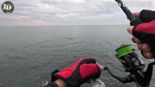 Rock fishing в Mũi Né береговая рыбалка по скалам на Ashino SuperFrog и плетню PE