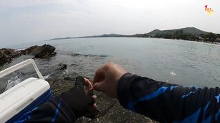 Первый раз на Koh Samet местный показывает лучшие fishing spots в зоне Sai Kaew Beach