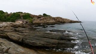 Первый раз на Koh Samet местный показывает лучшие fishing spots в зоне Sai Kaew Beach