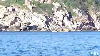 Рыбалка у узкого входа в Cam Ranh Bay сильное течение и выход рыбы к камням