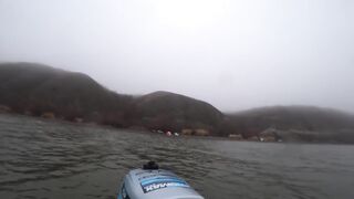 Лещи по килограмму гнут удочки под воду, рыбалка с лодки 2025 когда клюёт один за другим