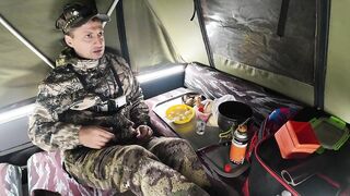 Рыбалка с ночёвкой на Днепре - прокачанная лодка, уха под луной и байки у костра