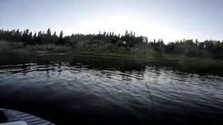 Рыбалка с ночёвкой на Днепре - прокачанная лодка, уха под луной и байки у костра