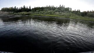 Рыбалка с ночёвкой на Днепре - прокачанная лодка, уха под луной и байки у костра