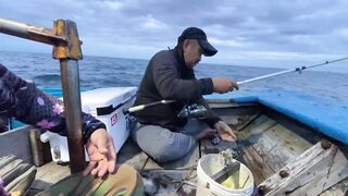 Штормовой выход в море Phan Thiet морская рыбалка в океане для смелых вьетнамских гостей