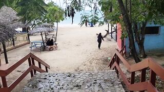 Guardalavaca пляжный променад Кубы прогулка по берегу и мысли о рыбалке