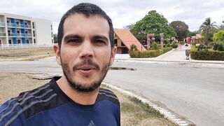 Guardalavaca пляжный променад Кубы прогулка по берегу и мысли о рыбалке