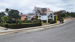 Guardalavaca пляжный променад Кубы прогулка по берегу и мысли о рыбалке