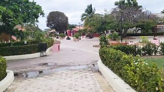 Guardalavaca пляжный променад Кубы прогулка по берегу и мысли о рыбалке