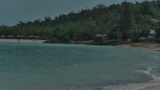 Public beach Guardalavaca Cuba открытый пляж для купания прогулок и любительской рыбалки