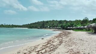 Public beach Guardalavaca Cuba открытый пляж для купания прогулок и любительской рыбалки