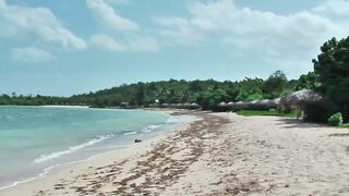 Public beach Guardalavaca Cuba открытый пляж для купания прогулок и любительской рыбалки