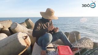 Морская рыбалка у входа в порт Phan Thiet сильное течение и активная рыба