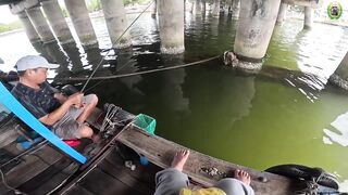 Phan Thiet мост в центре города делаем точку под рыбалку по cá rìa и cá nâu клев без перерыва