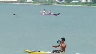 Jimbaran рыбалка на серфборде нестандартные забросы прямо с доски у волны