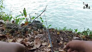 Спокойная рыбалка на экстремальном споте Tegal Wangi Bali ловим и тут же отпускаем птицу