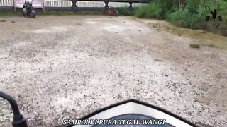 Спокойная рыбалка на экстремальном споте Tegal Wangi Bali ловим и тут же отпускаем птицу