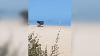 Такие сети видели морская рыбалка на Хайнане огромные стенки из лески прямо вдоль пляжа