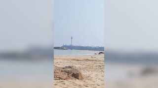 Такие сети видели морская рыбалка на Хайнане огромные стенки из лески прямо вдоль пляжа