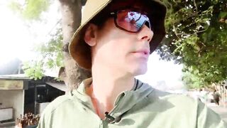 Инспектирую рыбный рынок в Jimbaran Bali свежий улов с ночной морской рыбалки в заливе