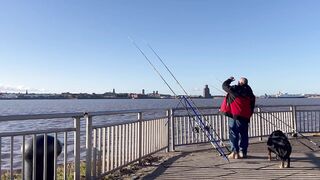 FISH ON на реке Mersey морская рыбалка с берега у устья и неожиданные поклевки
