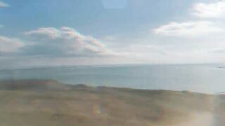 Рыбалка в Керчи у Крымского моста ставрида подходит косяками к берегу